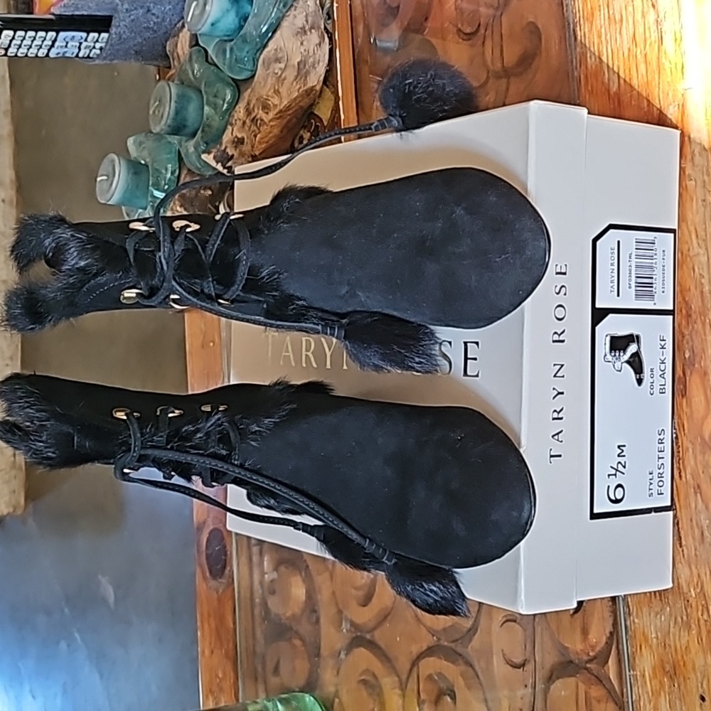 Taryn Rose Forsters Black Kid suede FUR boots zippered size 6.5 M with box